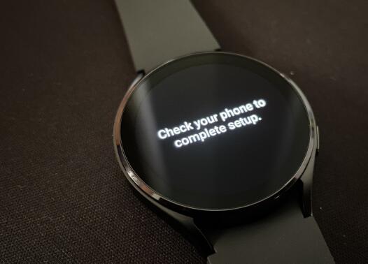 如何在三星Galaxy Watch 4上设置Google Assistant