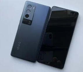 QOO Neo6 SE智能手机采用了备受好评的高通骁龙870处理器