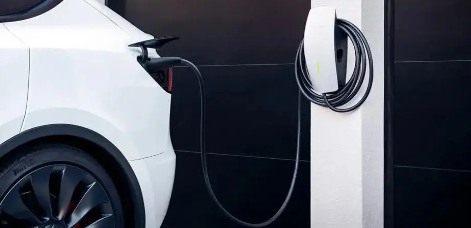 本田宣布将在北美的电动汽车上采用特斯拉设计的NACS连接器